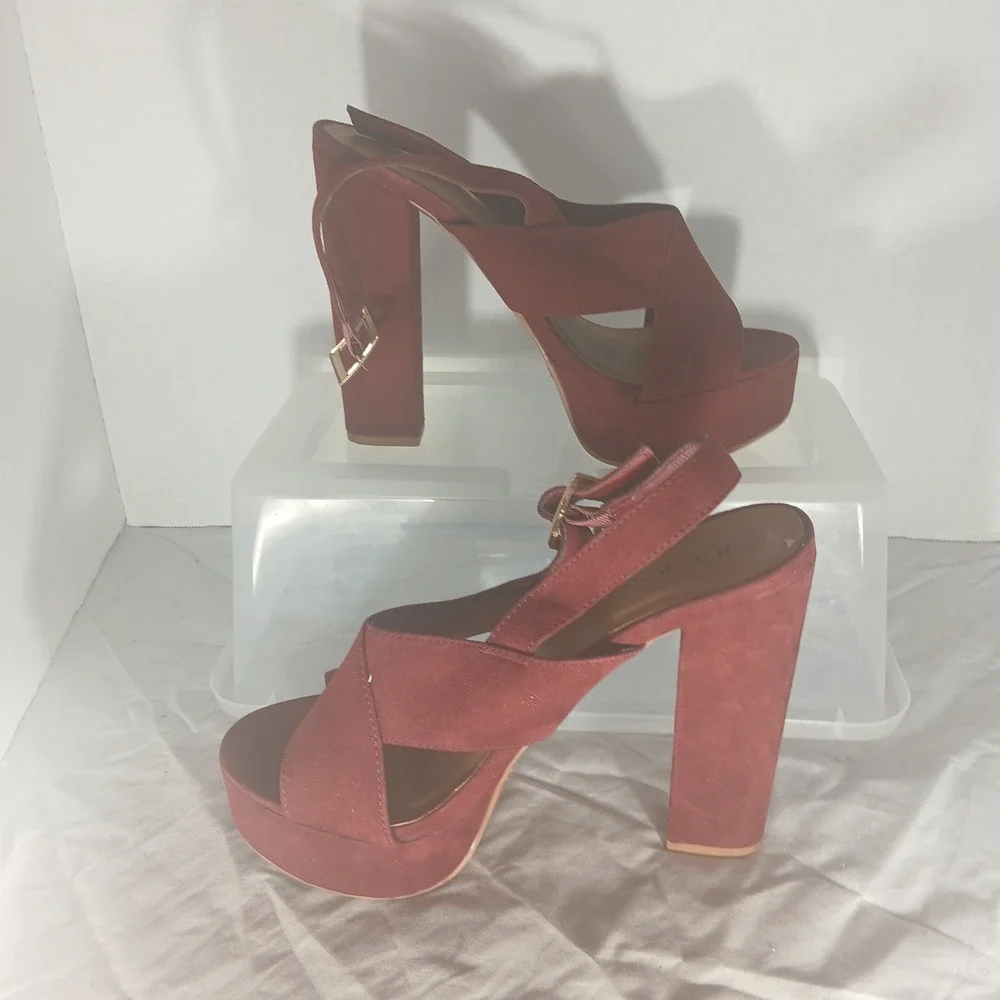Bamboo Red Suede Platform Wedge Heels Buckle Ankle Strap Size‎ 8